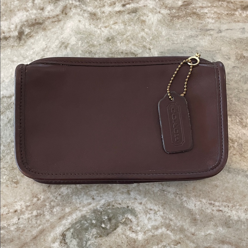 Coach 1980’s Chunky 7165 USA Glove-tanned Leather Square Credo Chocolate Brown